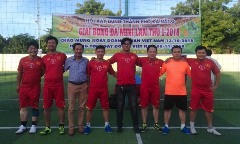 Chi đoàn Trung tâm Tư vấn Kỹ thuật xây dựng Đà Nẵng tham gia giải bóng đá Hội xây dựng Thành phố Đà Nẵng lần thứ nhất.