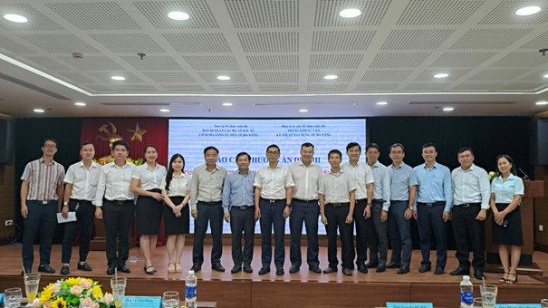 Các thành viên Hội đồng, Đơn vị tổ chức, Đơn vị tư vấn chụp ảnh lưu niệm